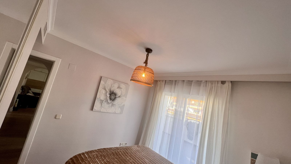 1 Bed Apartment for sale in Nueva Andalucía Costa Del Sol, Málaga, Spain