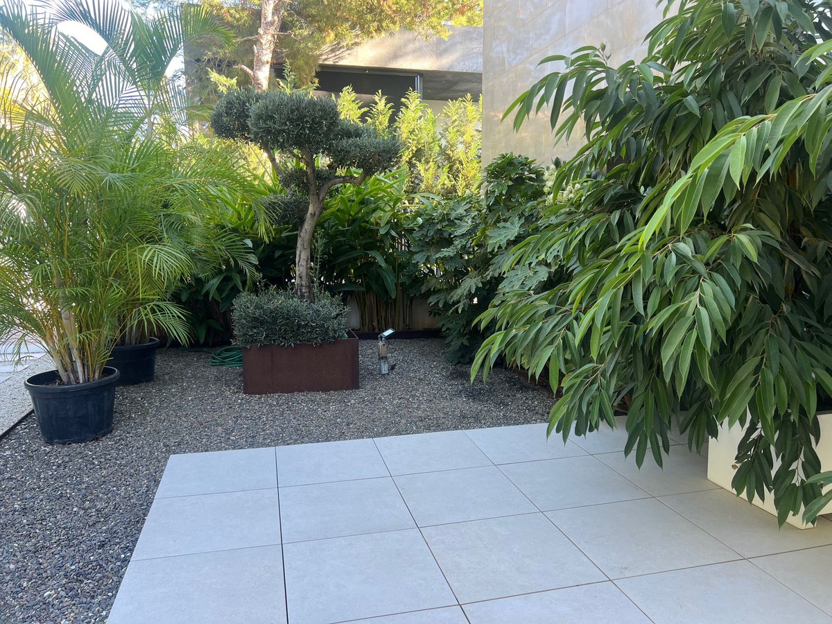 Se vende Villa - Chalet de 6 dormitorios en Costa Del Sol, Málaga, España