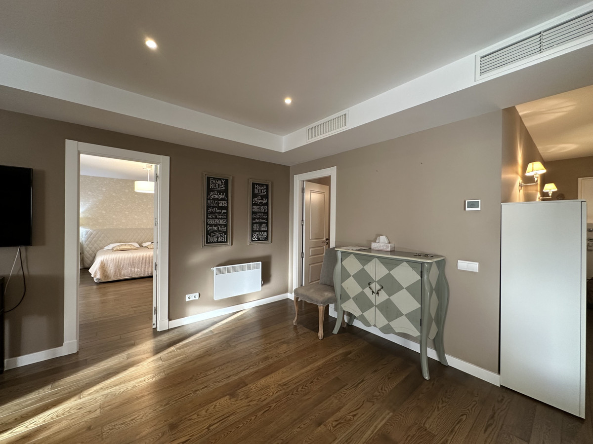 Se vende Apartamento Planta Media de 3 dormitorios en Costa Del Sol, Málaga, España