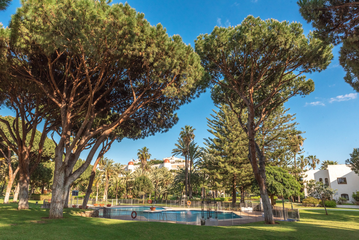 Se vende Apartamento Planta Media de 3 dormitorios en Costa Del Sol, Málaga, España