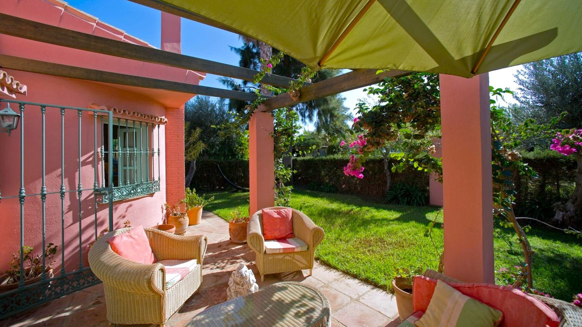 3 Bed Townhouse for sale in Estepona Costa Del Sol, Málaga, Spain