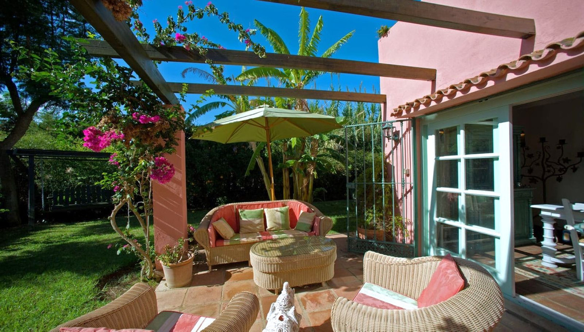3 Bed Townhouse for sale in Estepona Costa Del Sol, Málaga, Spain