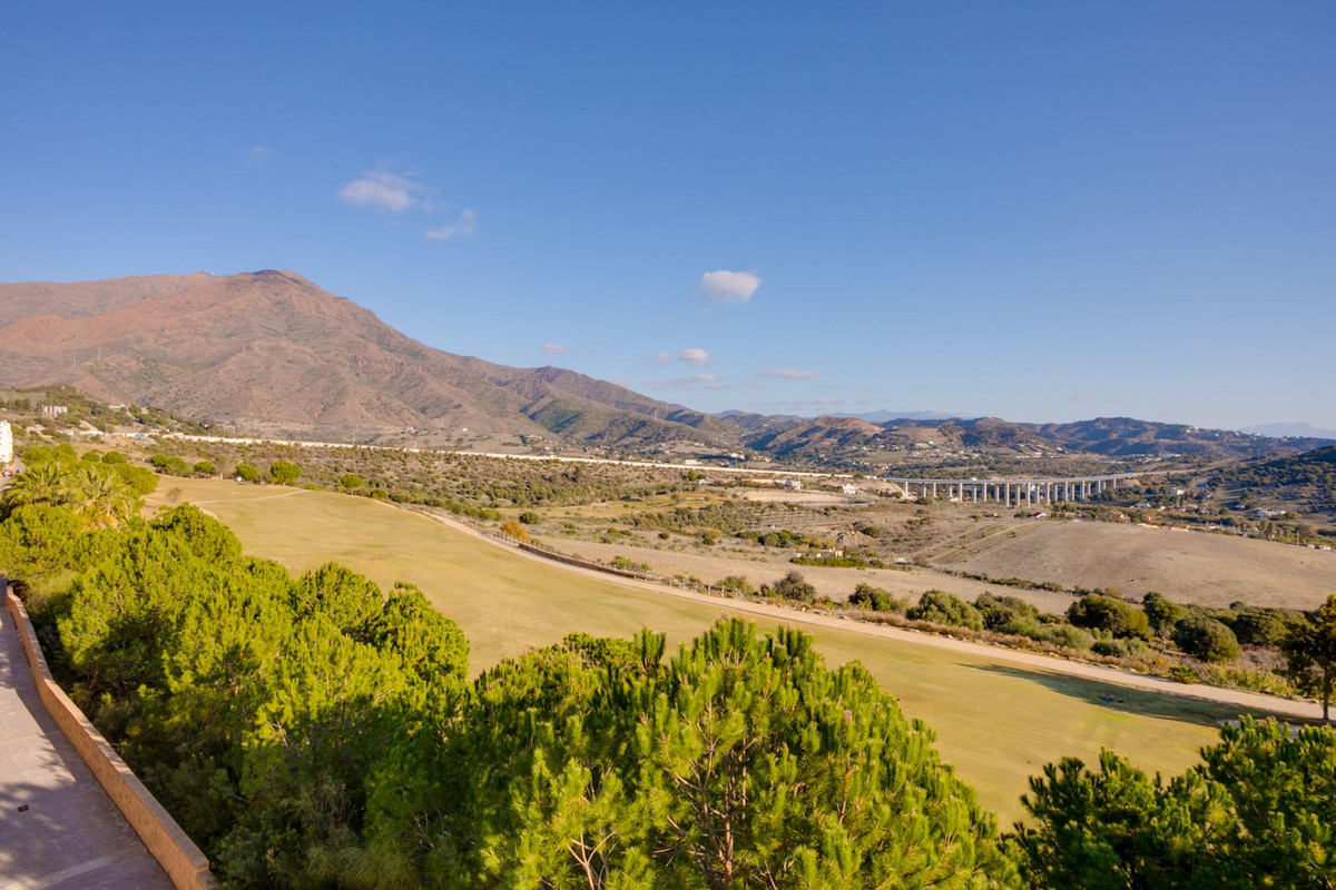 Se vende Aparthotel de 2 dormitorios en Costa Del Sol, Málaga, España