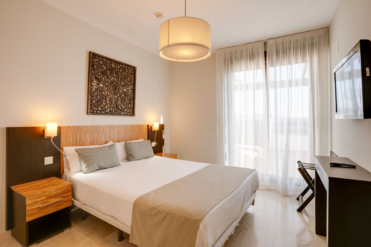 Se vende Aparthotel de 2 dormitorios en Costa Del Sol, Málaga, España