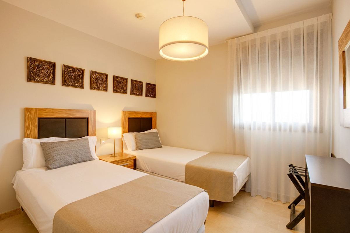 Se vende Aparthotel de 2 dormitorios en Costa Del Sol, Málaga, España