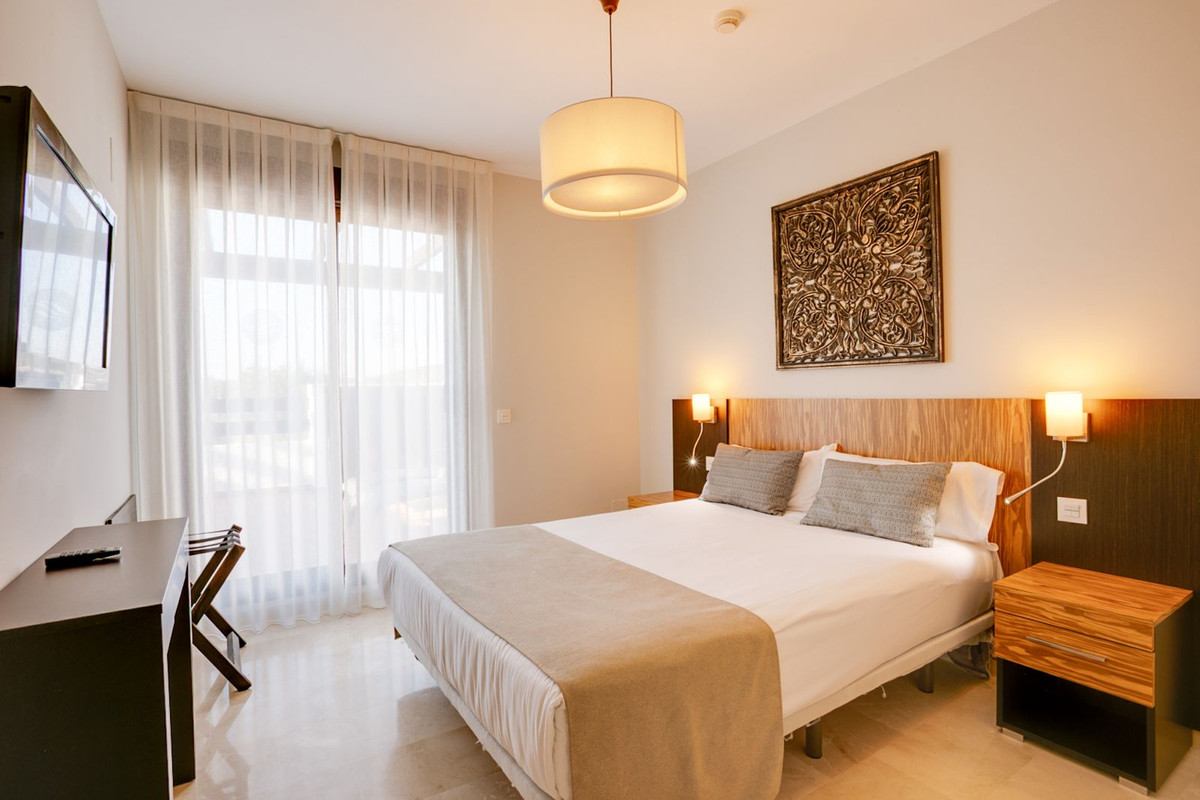 Se vende Aparthotel de 2 dormitorios en Costa Del Sol, Málaga, España