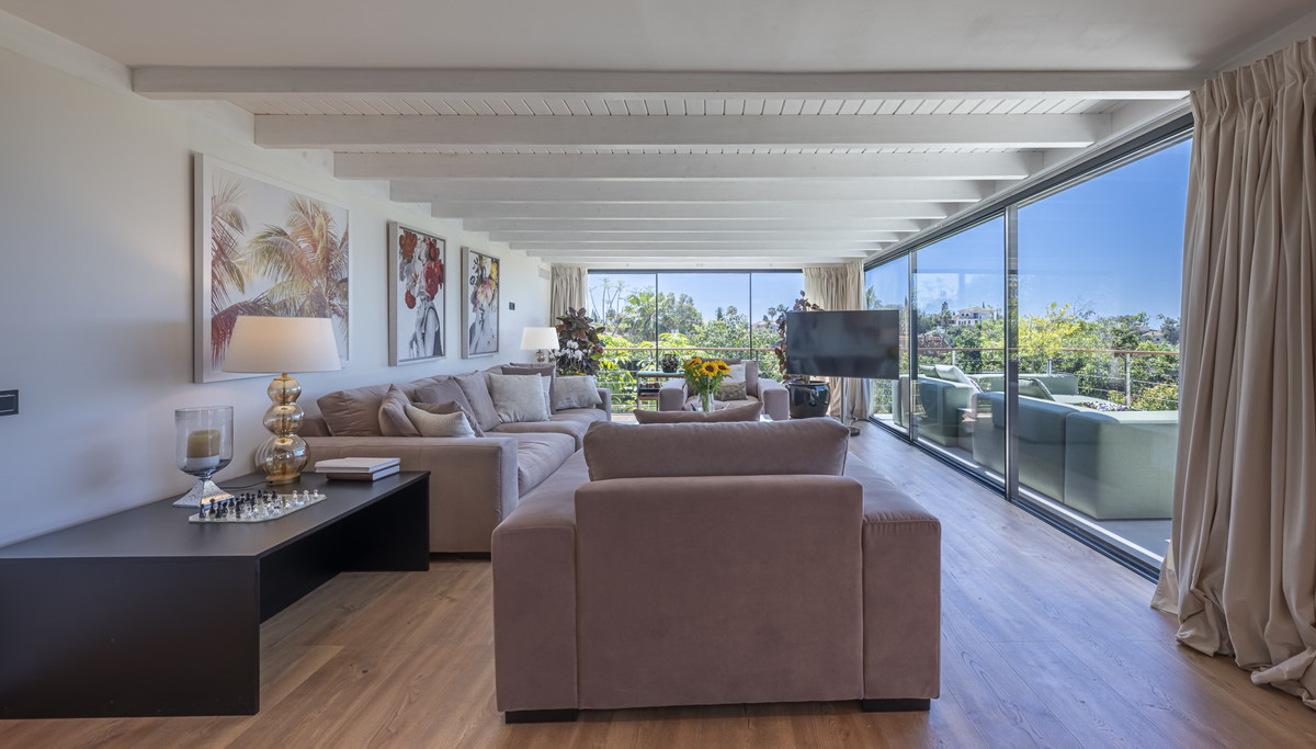 Se vende Villa - Chalet de 5 dormitorios en Costa Del Sol, Málaga, España