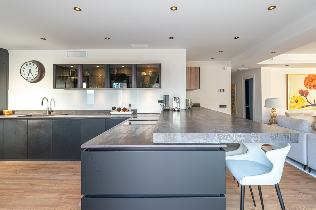 Se vende Villa - Chalet de 5 dormitorios en Costa Del Sol, Málaga, España