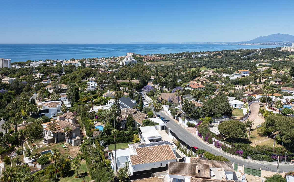Se vende Villa - Chalet de 5 dormitorios en Costa Del Sol, Málaga, España
