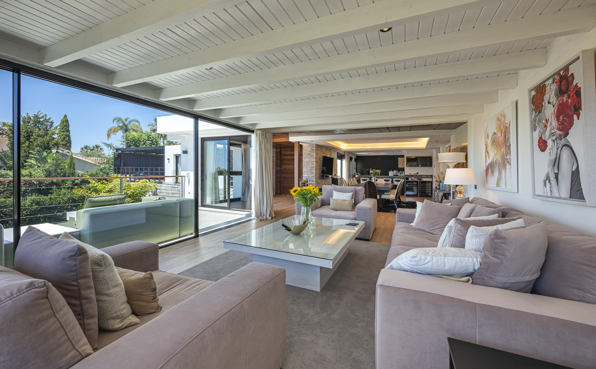 Se vende Villa - Chalet de 5 dormitorios en Costa Del Sol, Málaga, España
