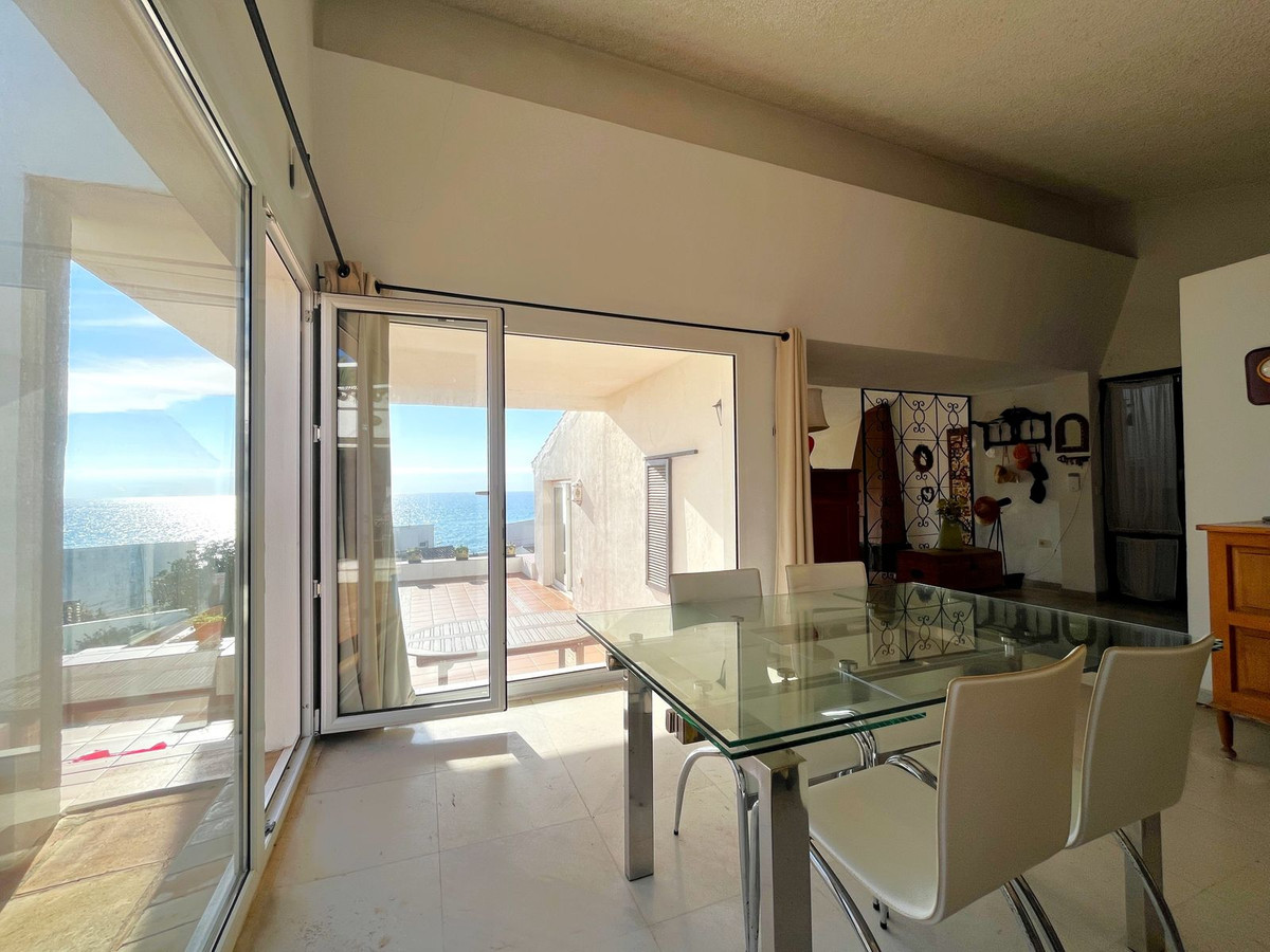 Se vende Villa - Chalet de 5 dormitorios en Costa Del Sol, Málaga, España