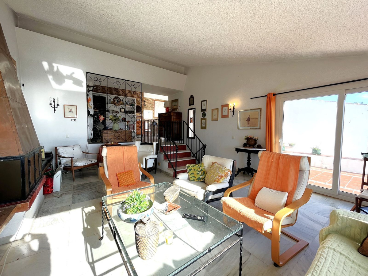 Se vende Villa - Chalet de 5 dormitorios en Costa Del Sol, Málaga, España