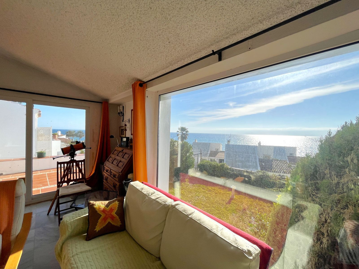 Se vende Villa - Chalet de 5 dormitorios en Costa Del Sol, Málaga, España