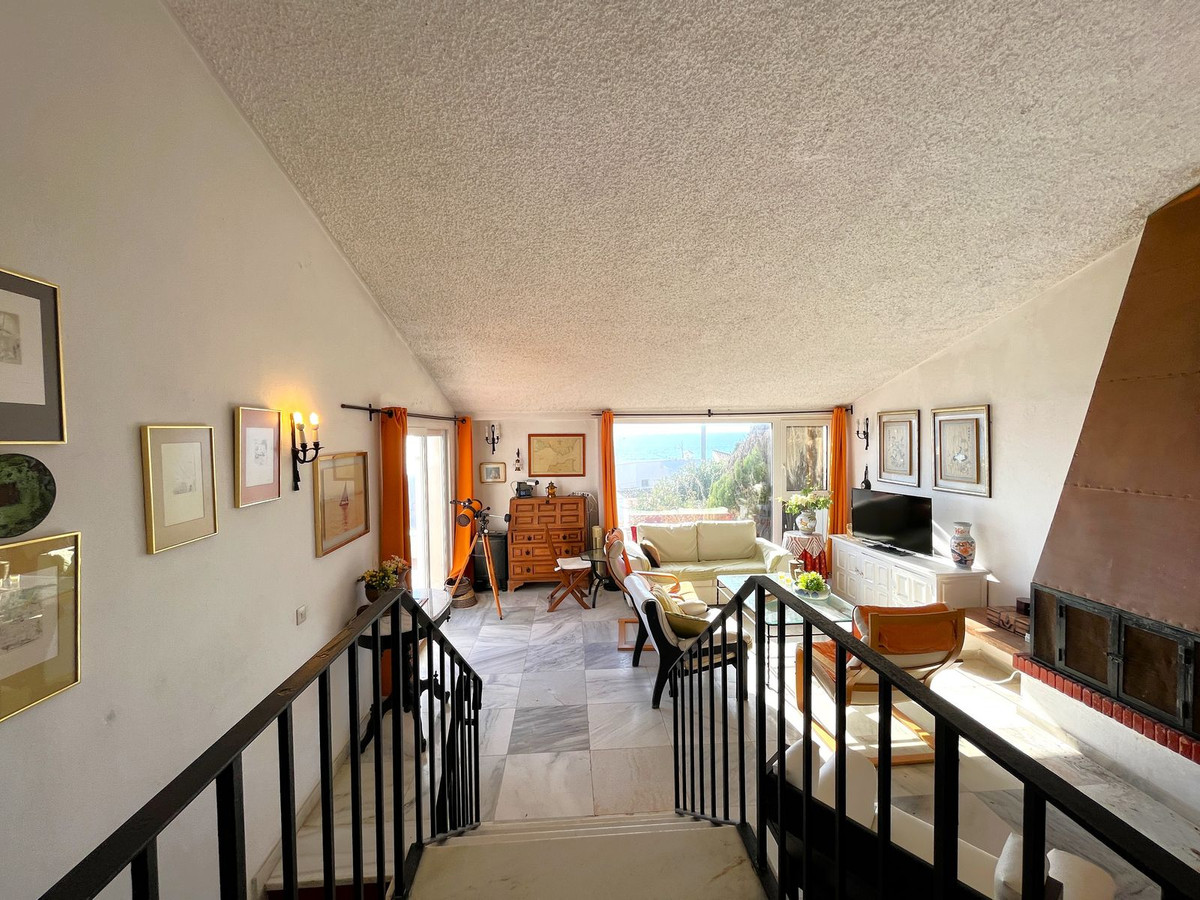 Se vende Villa - Chalet de 5 dormitorios en Costa Del Sol, Málaga, España