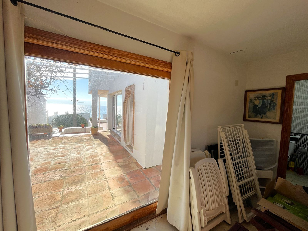 Se vende Villa - Chalet de 5 dormitorios en Costa Del Sol, Málaga, España