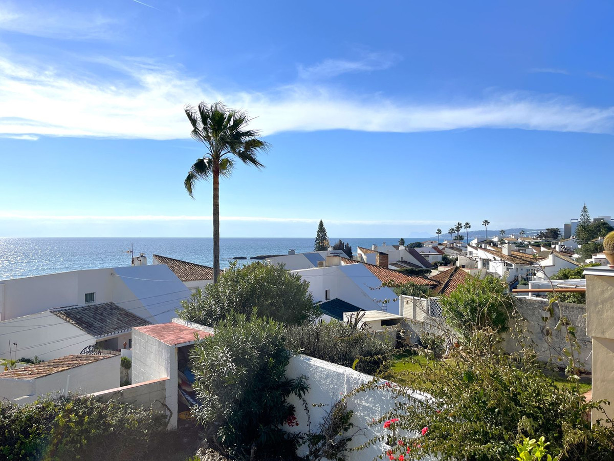 Se vende Villa - Chalet de 5 dormitorios en Costa Del Sol, Málaga, España