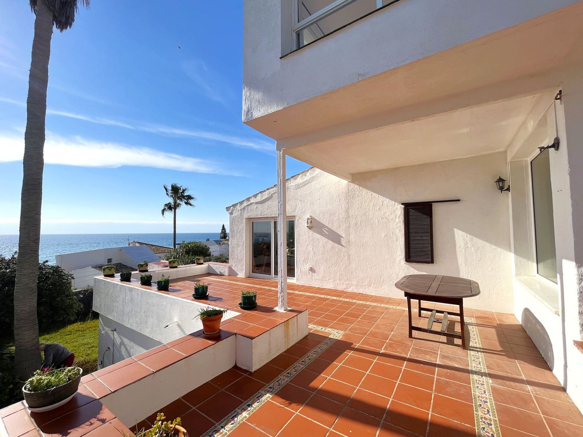 Se vende Villa - Chalet de 5 dormitorios en Costa Del Sol, Málaga, España