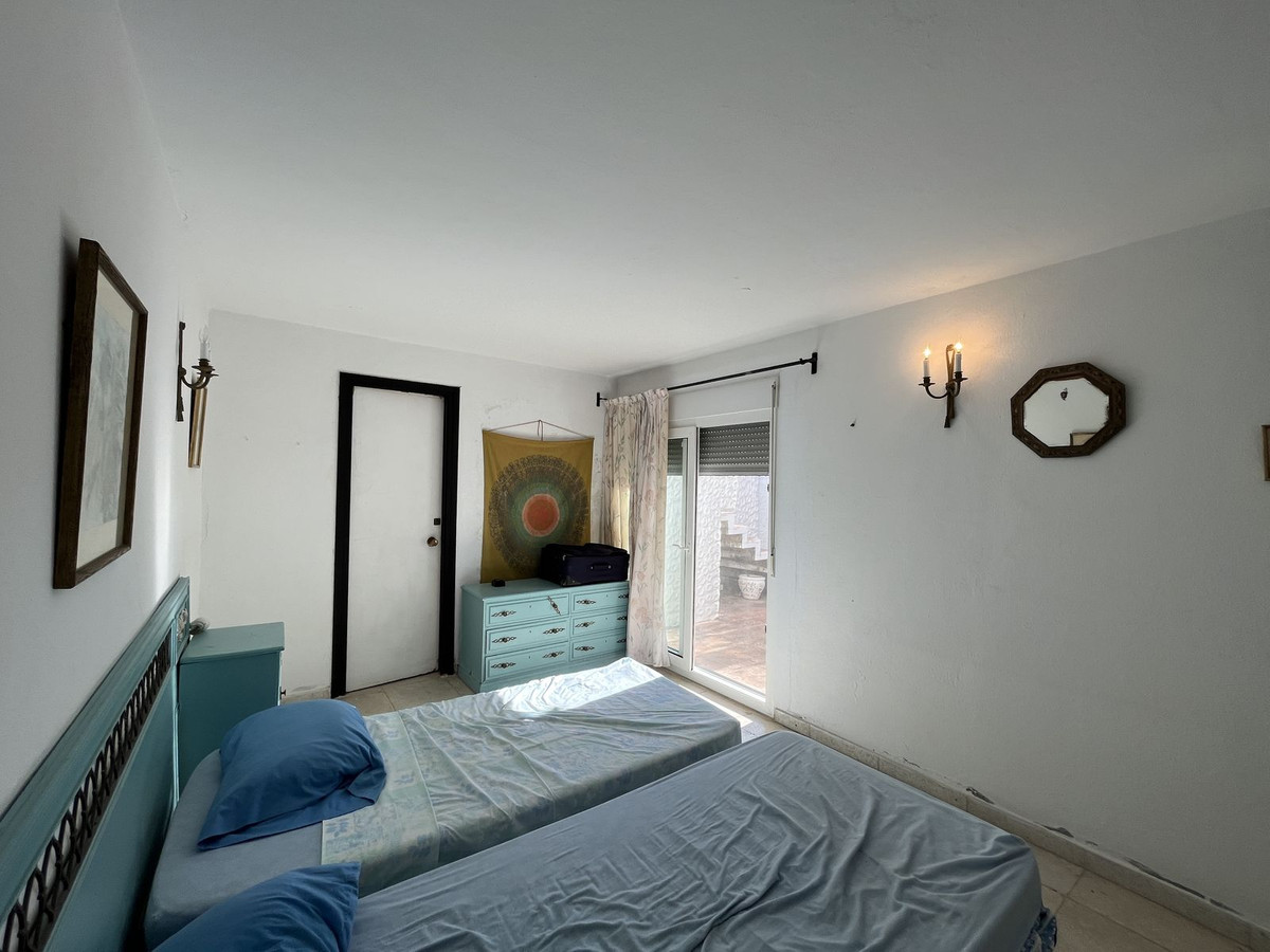 Se vende Villa - Chalet de 5 dormitorios en Costa Del Sol, Málaga, España