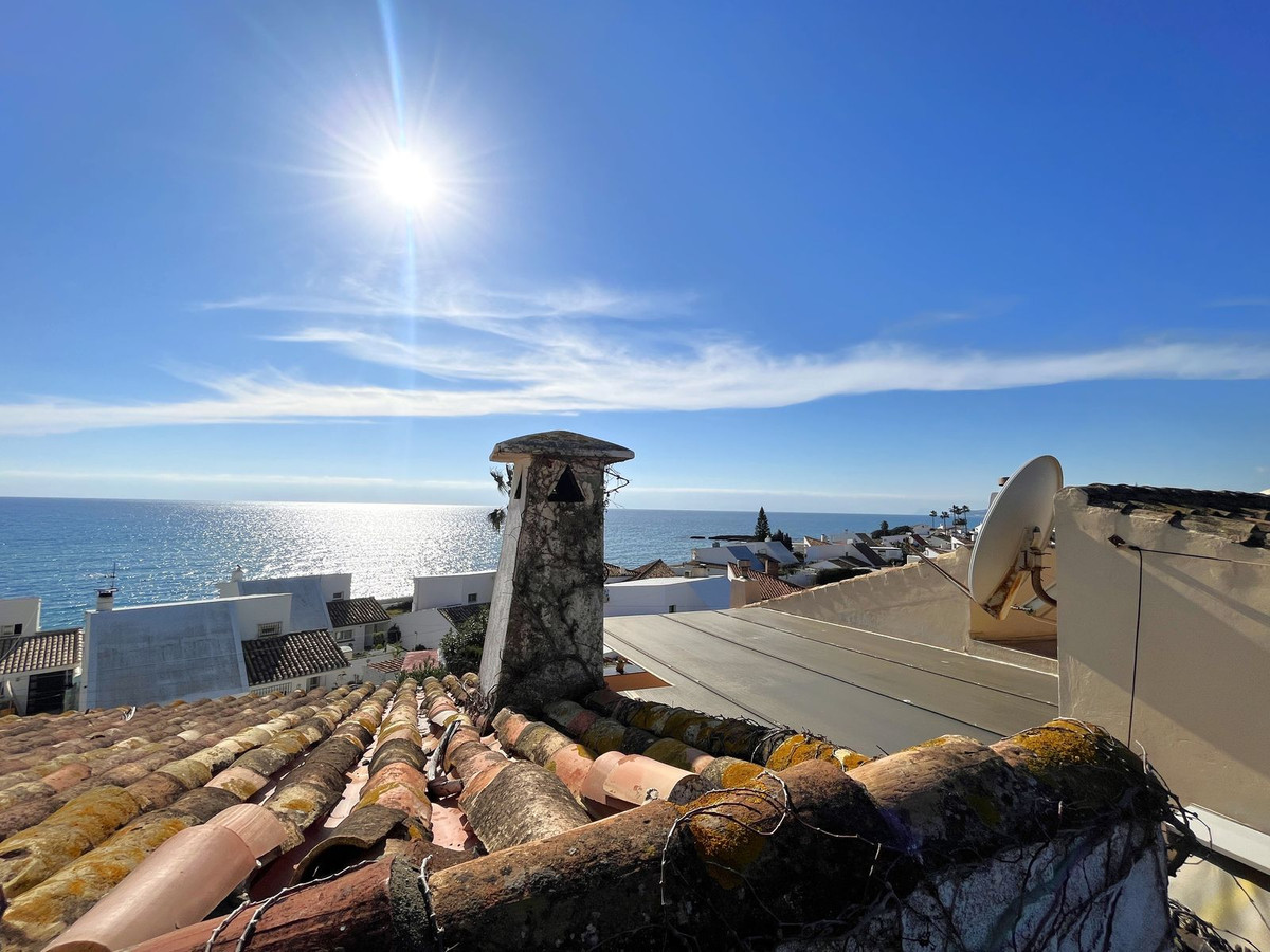 Se vende Villa - Chalet de 5 dormitorios en Costa Del Sol, Málaga, España