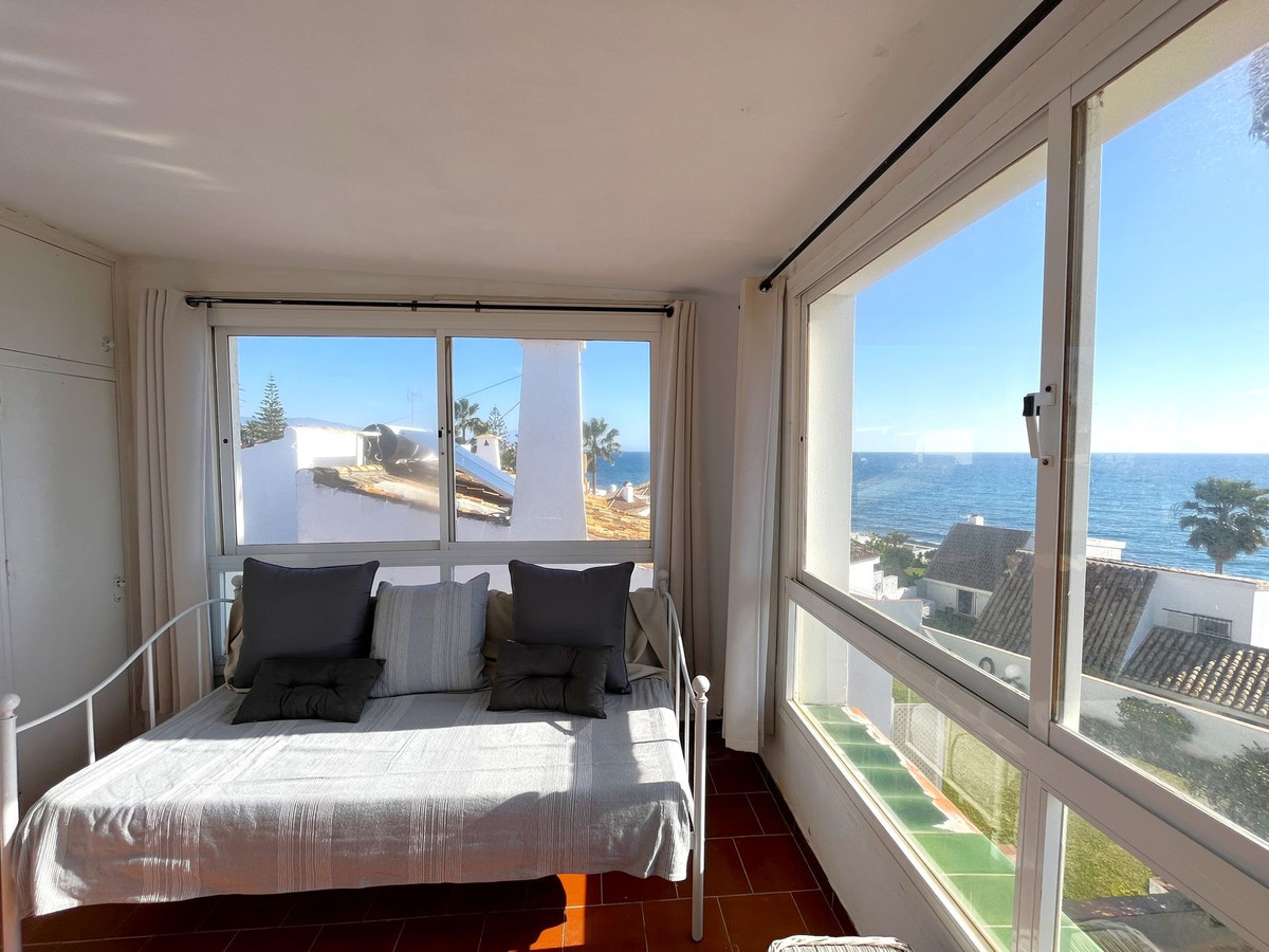 Se vende Villa - Chalet de 5 dormitorios en Costa Del Sol, Málaga, España