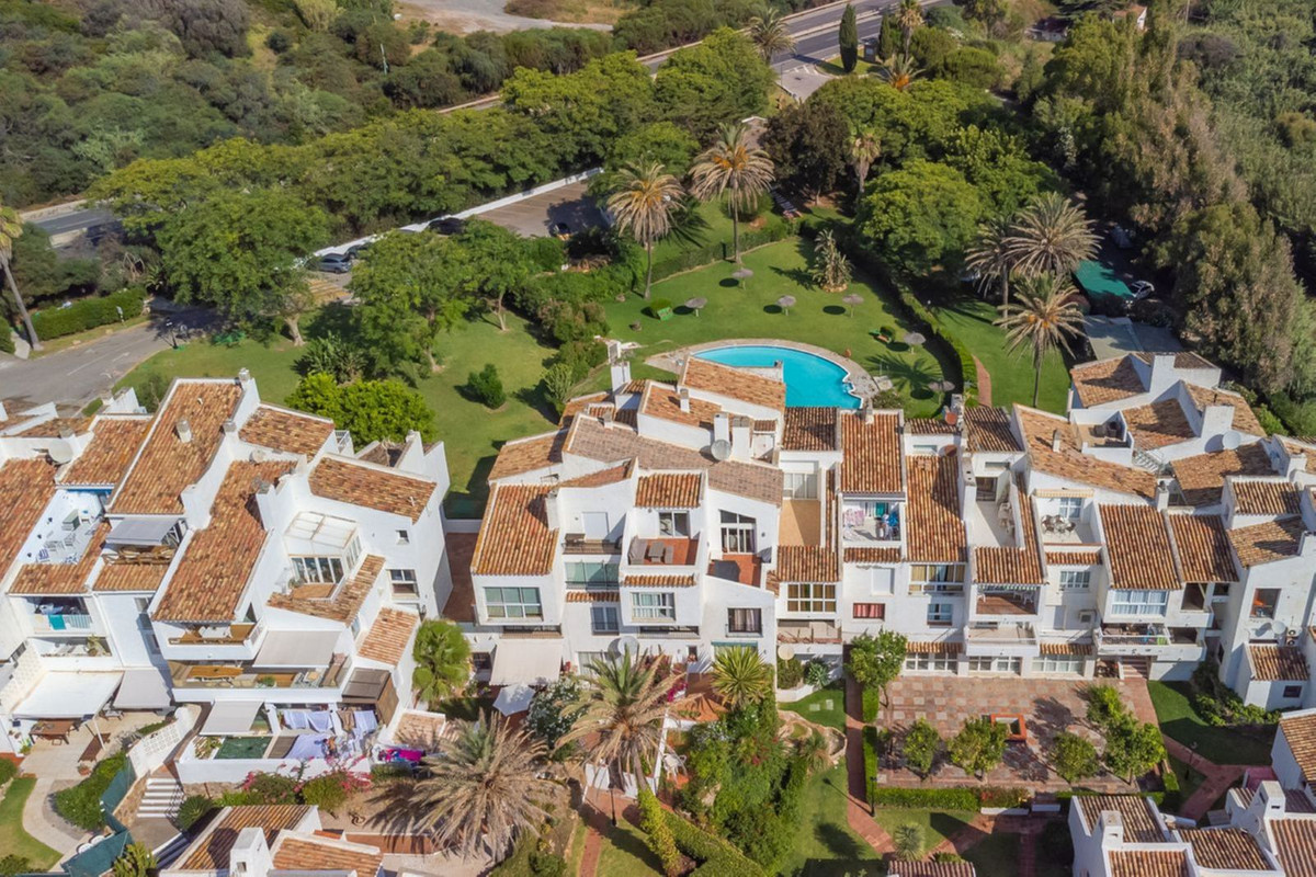 Se vende Villa - Chalet de 5 dormitorios en Costa Del Sol, Málaga, España