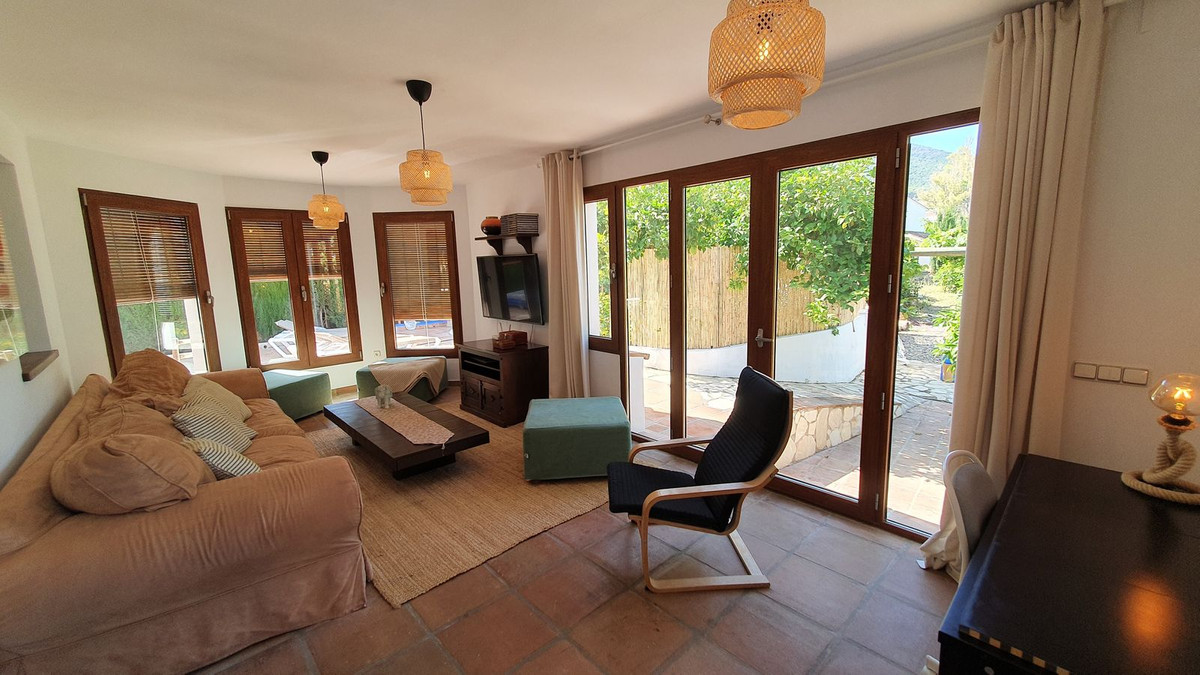 Se vende Finca - Cortijo de 11 dormitorios en Costa Del Sol, Málaga, España