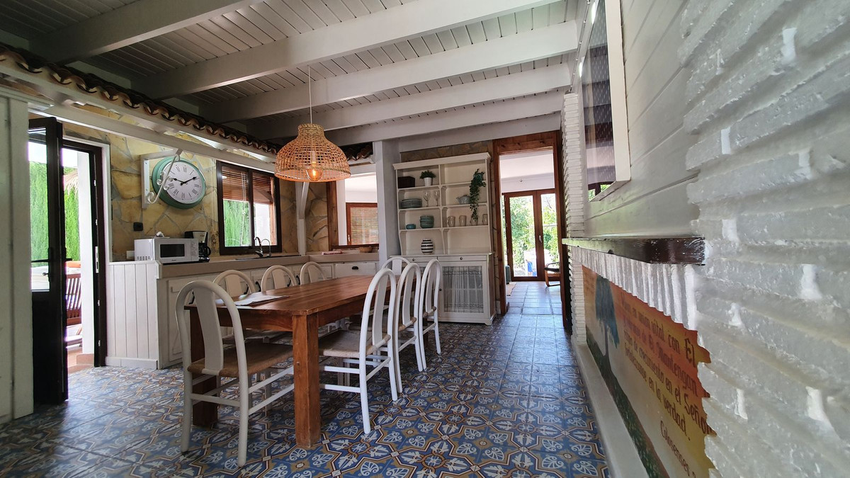 Se vende Finca - Cortijo de 11 dormitorios en Costa Del Sol, Málaga, España