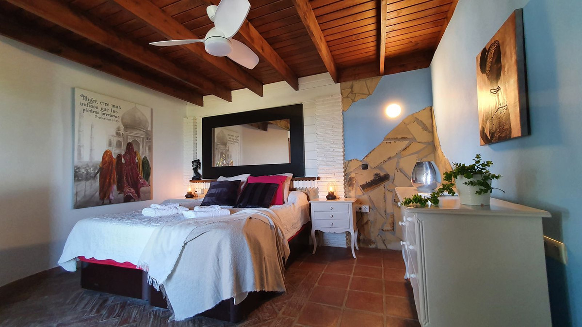 Se vende Finca - Cortijo de 11 dormitorios en Costa Del Sol, Málaga, España