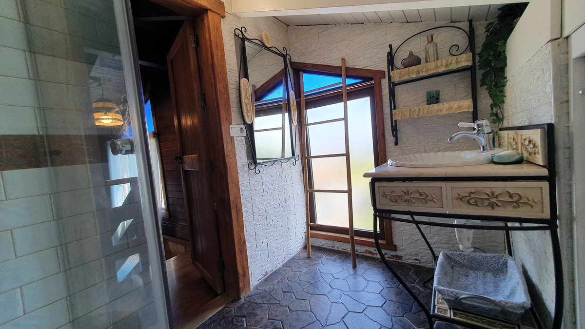 Se vende Finca - Cortijo de 11 dormitorios en Costa Del Sol, Málaga, España