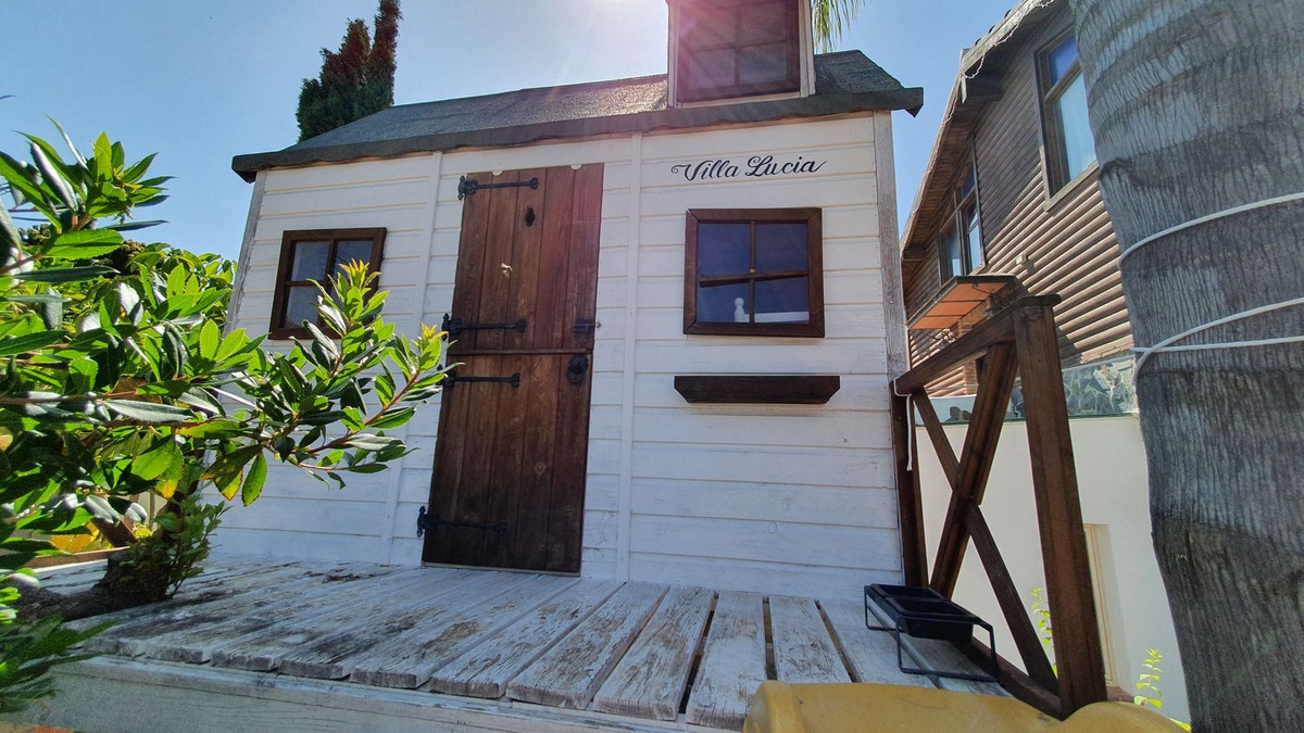 Se vende Finca - Cortijo de 11 dormitorios en Costa Del Sol, Málaga, España