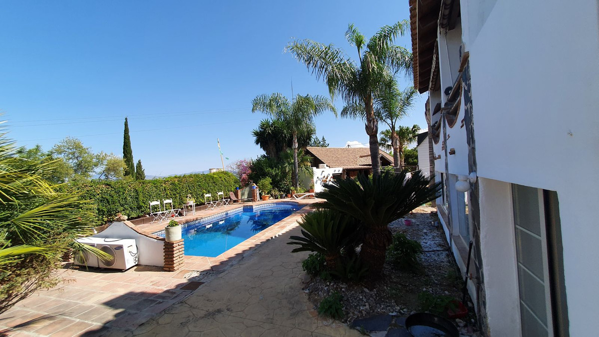 Se vende Finca - Cortijo de 11 dormitorios en Costa Del Sol, Málaga, España