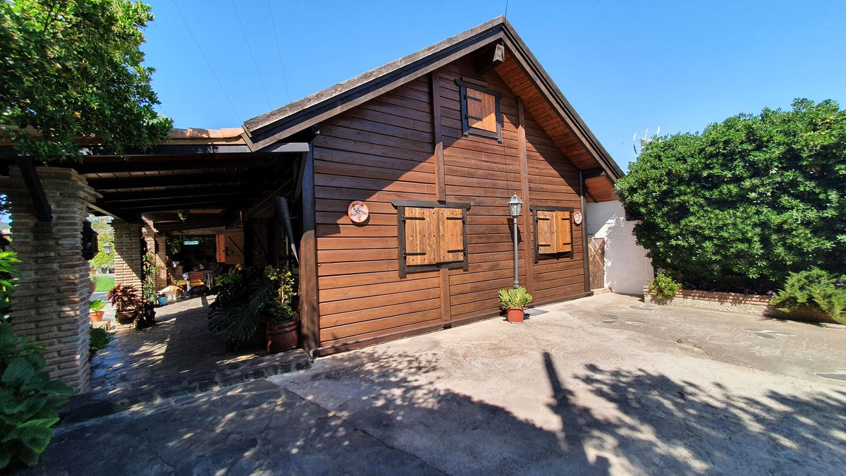 Se vende Finca - Cortijo de 11 dormitorios en Costa Del Sol, Málaga, España