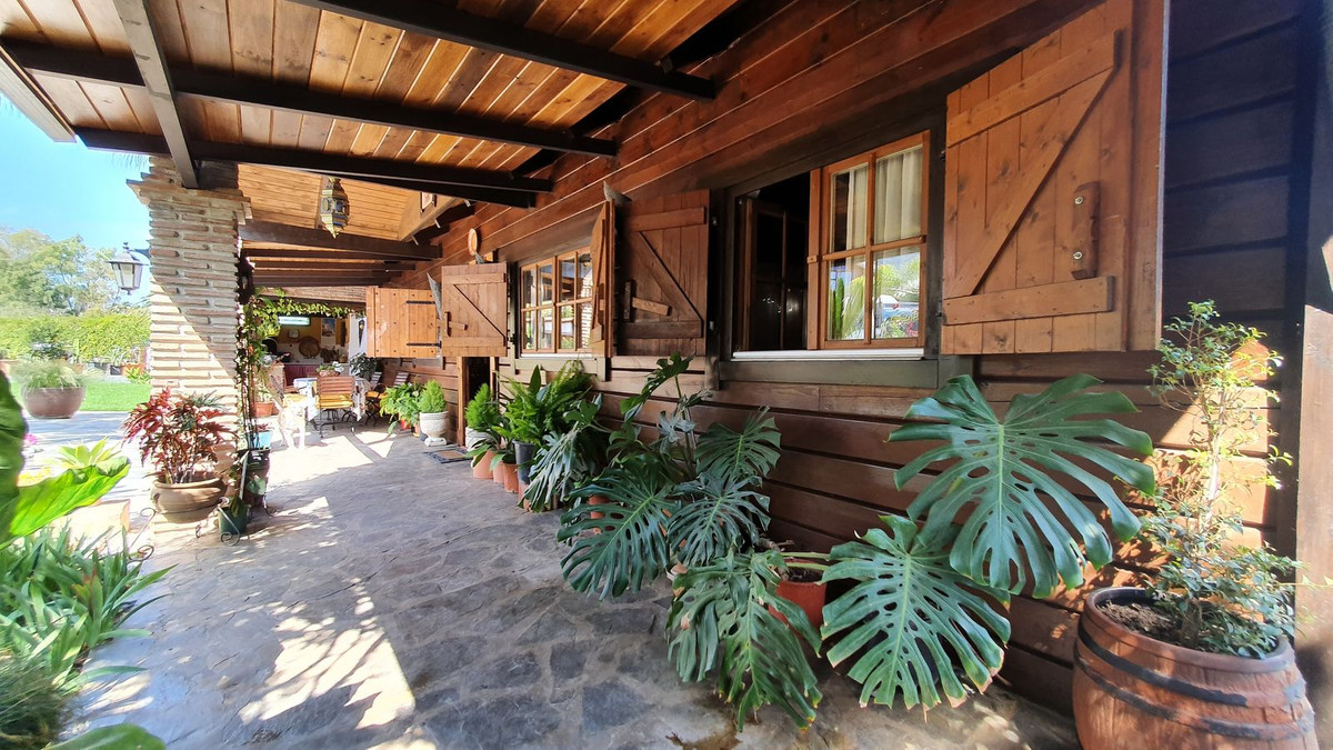 Se vende Finca - Cortijo de 11 dormitorios en Costa Del Sol, Málaga, España