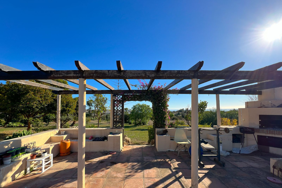 4 Bed Townhouse for sale in Estepona Costa Del Sol, Málaga, Spain