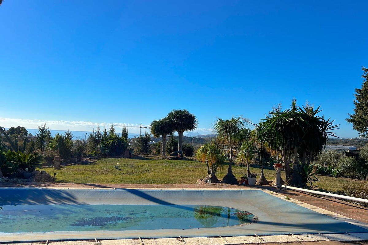 4 Bed Townhouse for sale in Estepona Costa Del Sol, Málaga, Spain