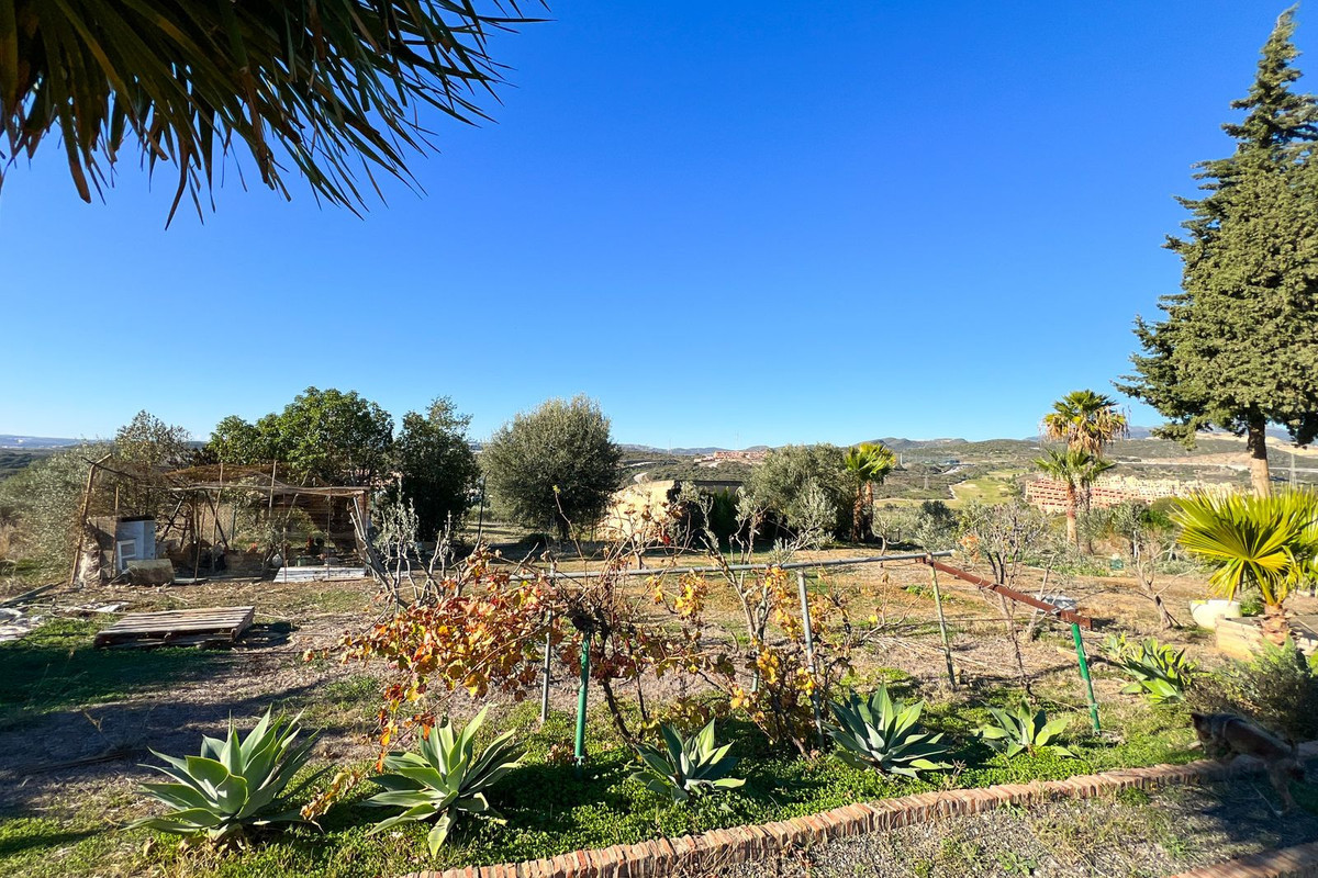 4 Bed Townhouse for sale in Estepona Costa Del Sol, Málaga, Spain