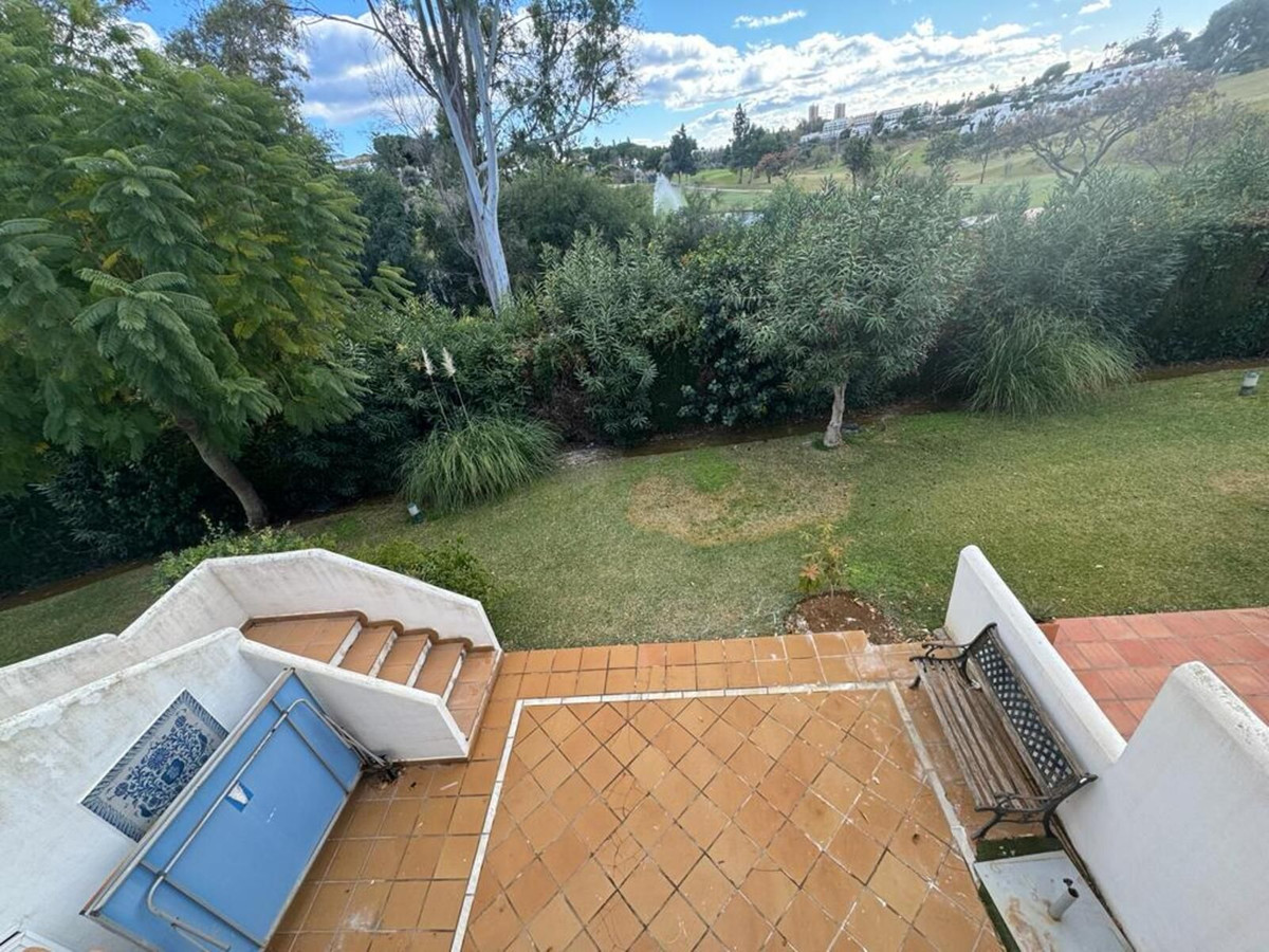 4 Bed Townhouse for sale in Nueva Andalucía Costa Del Sol, Málaga, Spain