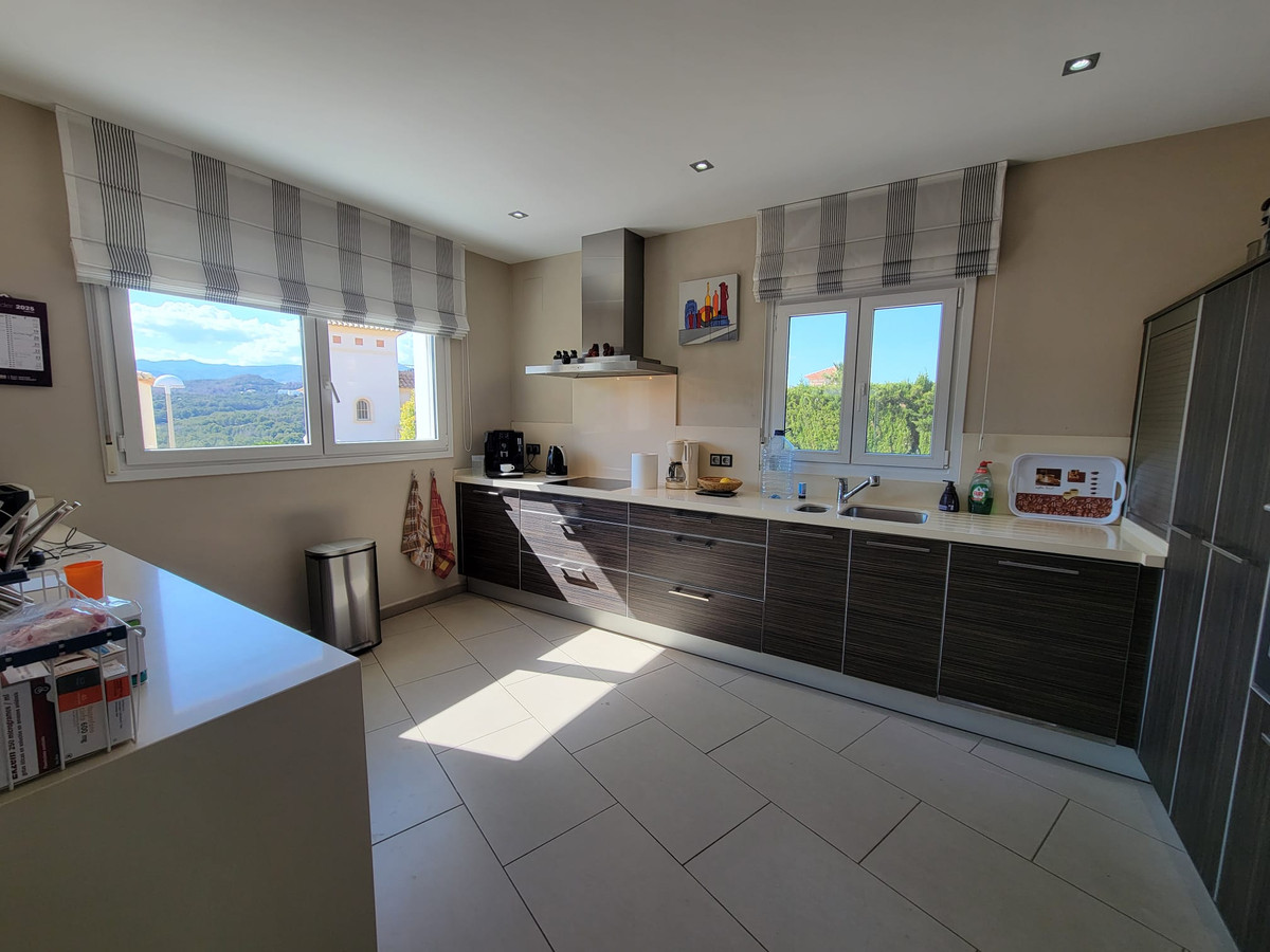 3 Bed Townhouse for sale in Calpe Costa Blanca, Alicante, Spain