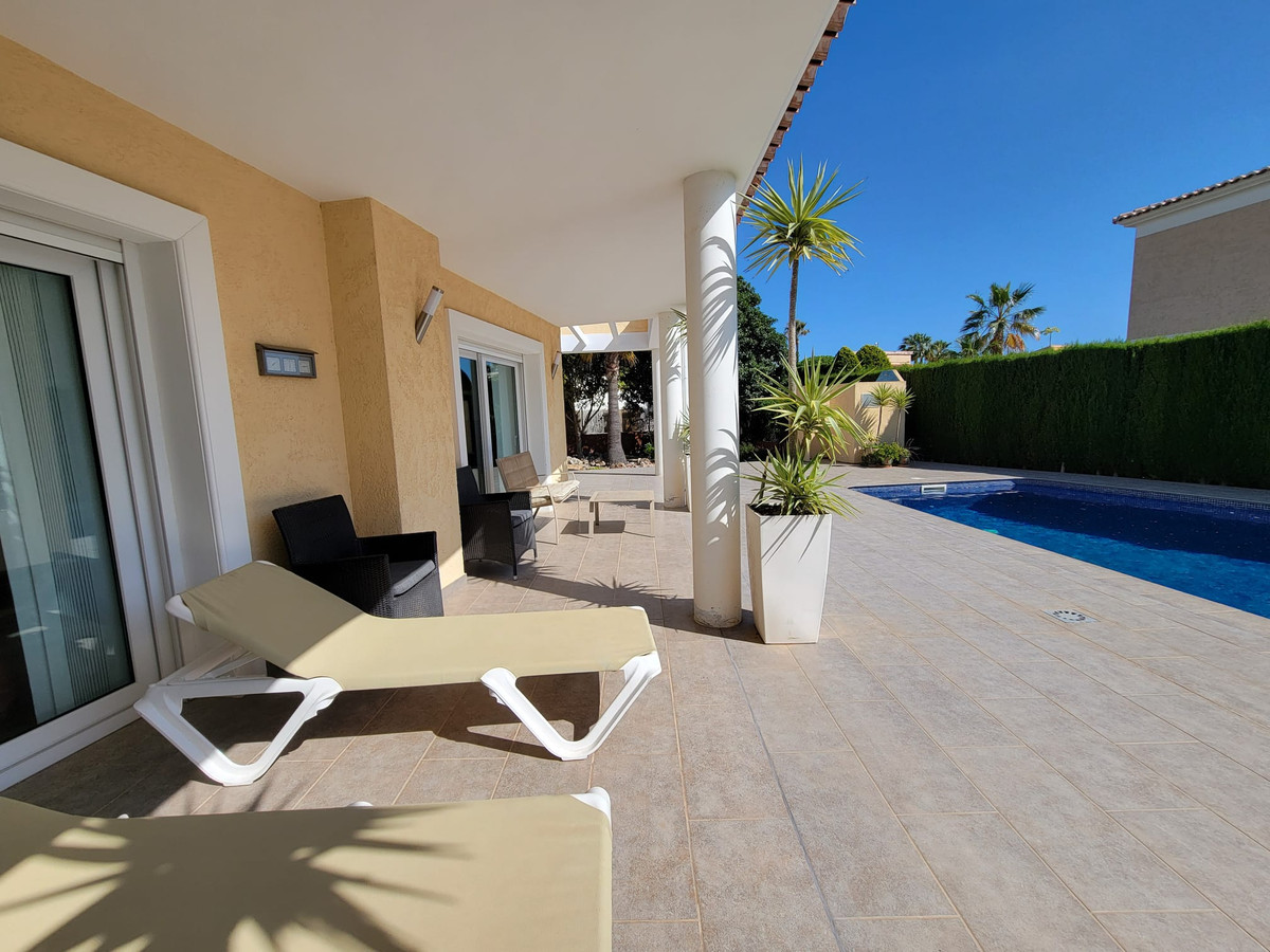 3 Bed Townhouse for sale in Calpe Costa Blanca, Alicante, Spain