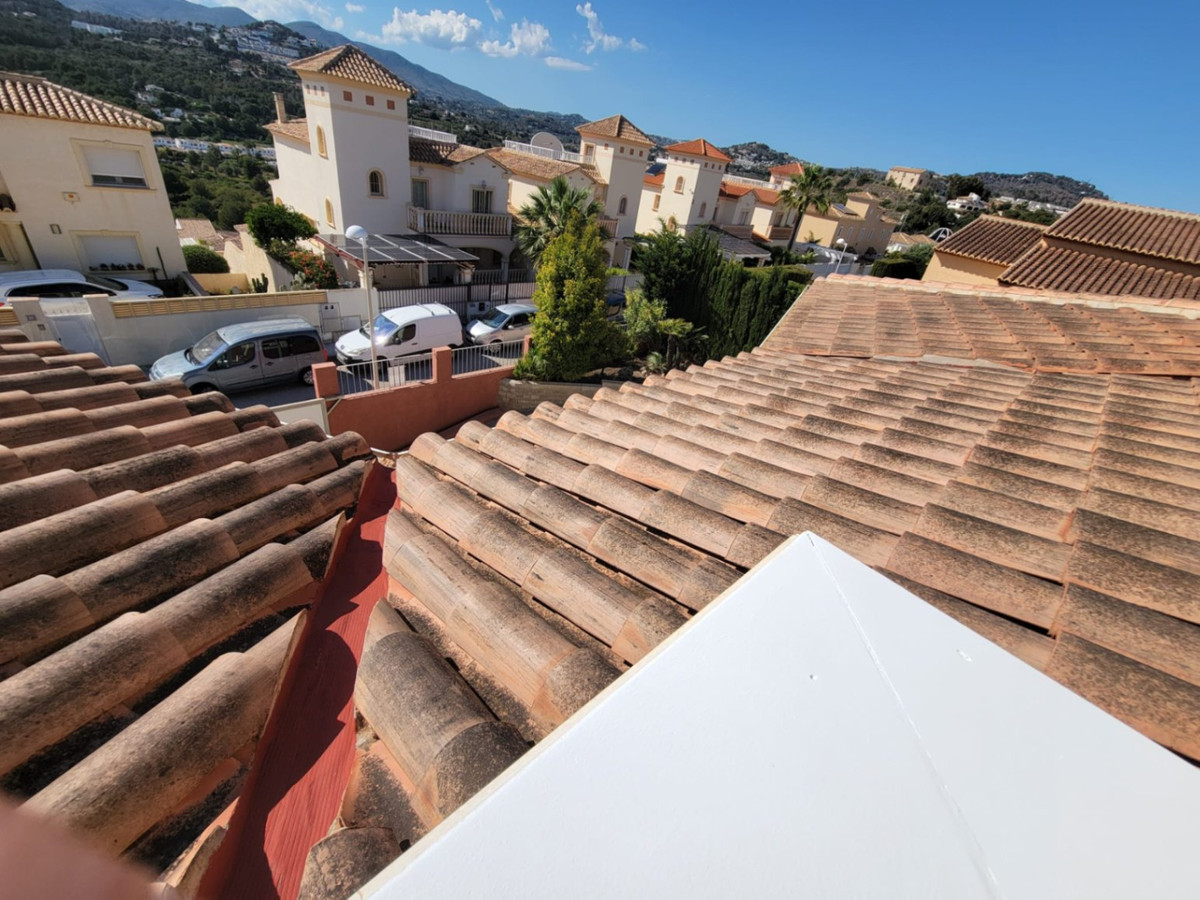 3 Bed Townhouse for sale in Calpe Costa Blanca, Alicante, Spain