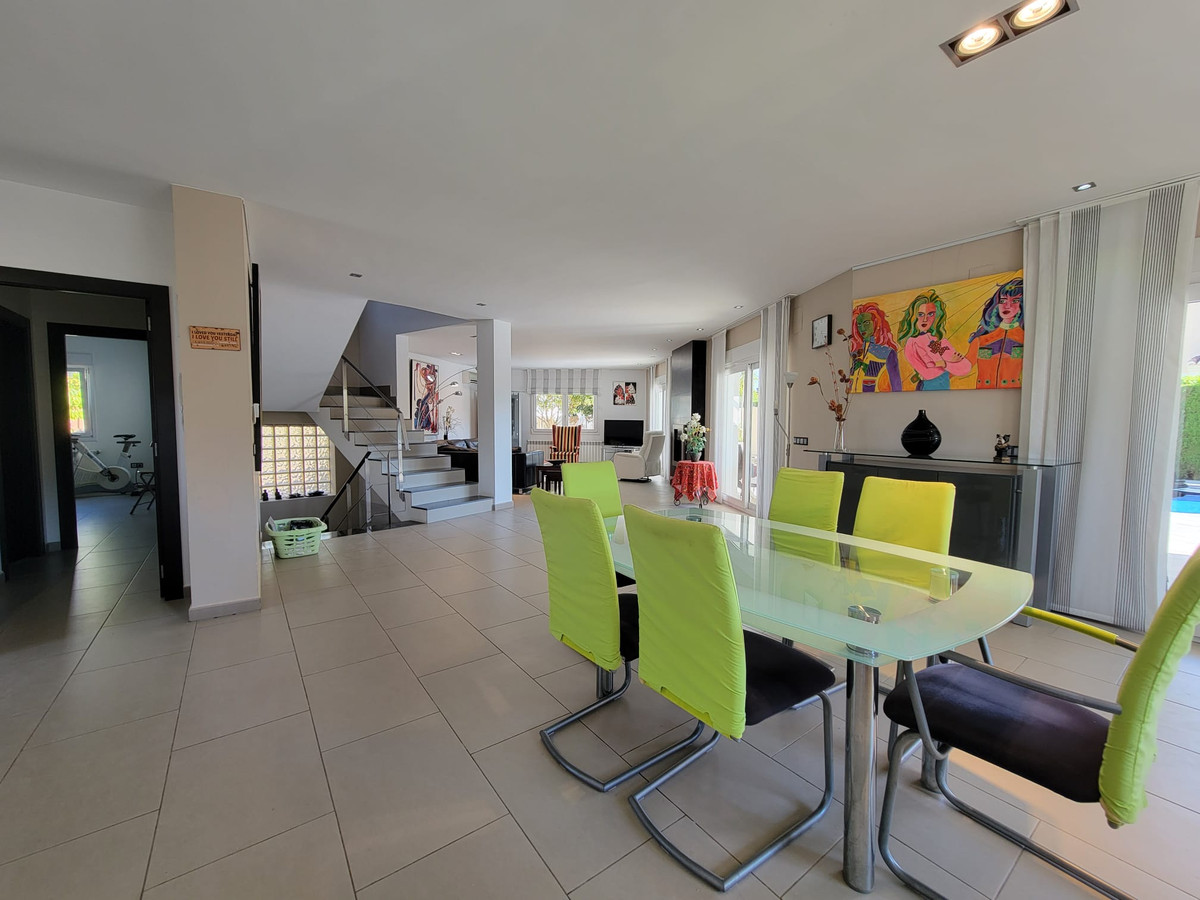 3 Bed Townhouse for sale in Calpe Costa Blanca, Alicante, Spain