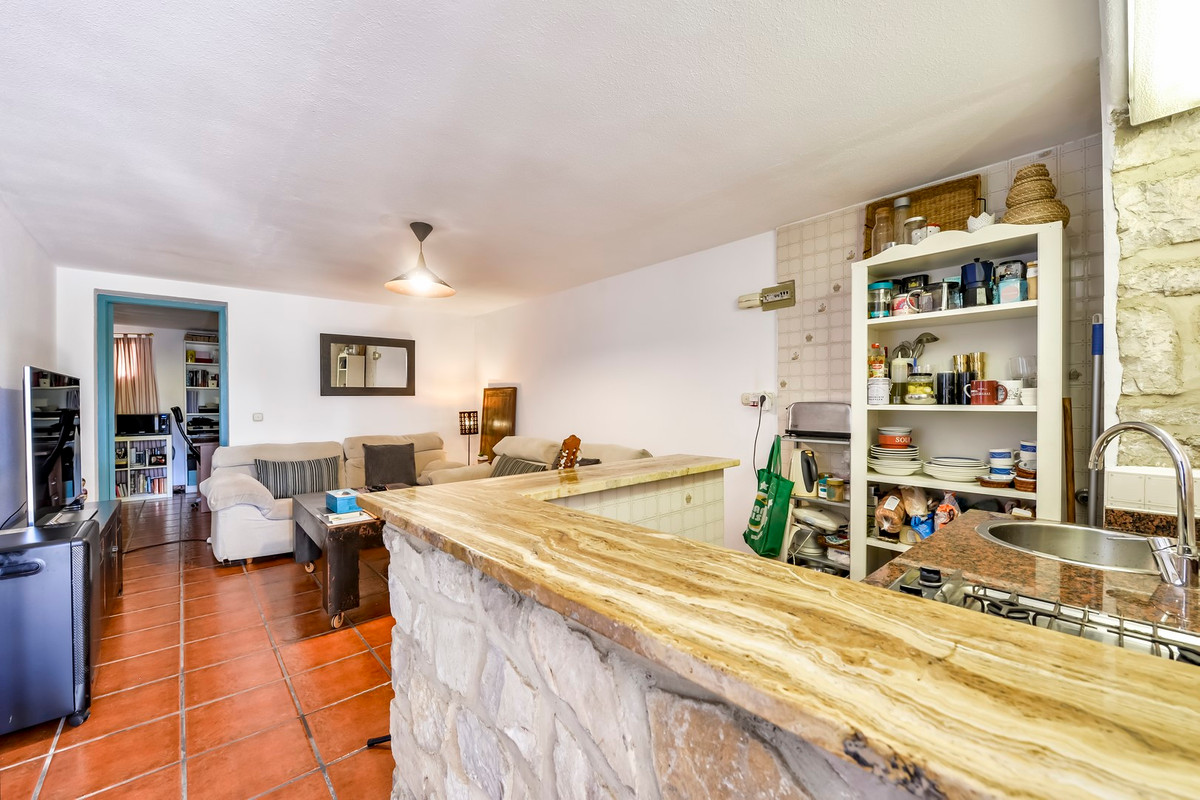 6 Bed Townhouse for sale in Benidorm Costa Blanca, Alicante, Spain