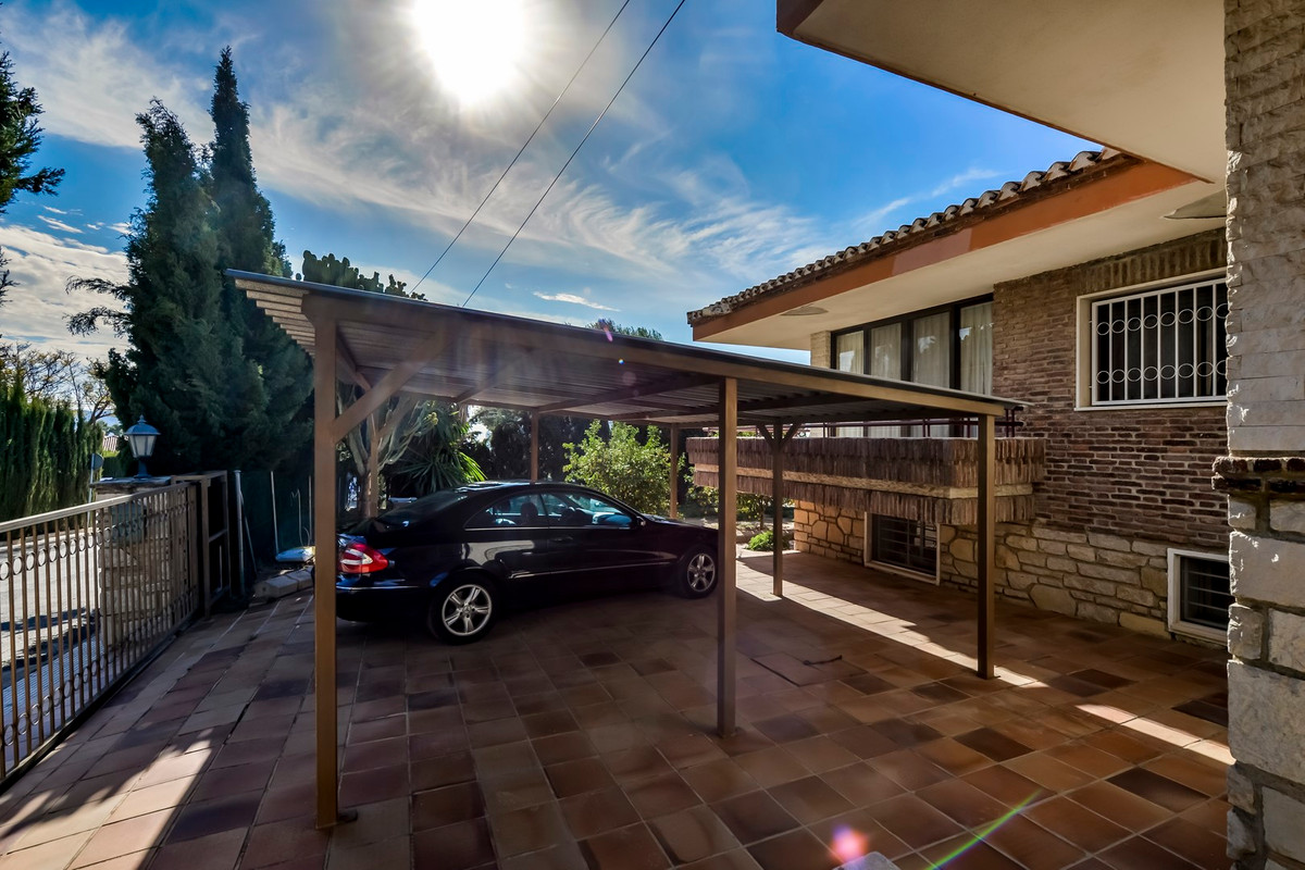 6 Bed Townhouse for sale in Benidorm Costa Blanca, Alicante, Spain