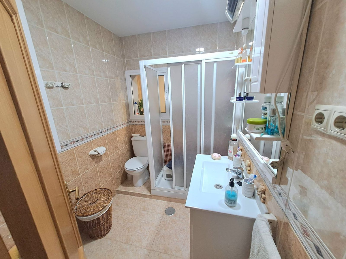 4 Bed Apartment for sale in Fuengirola Costa Del Sol, Málaga, Spain