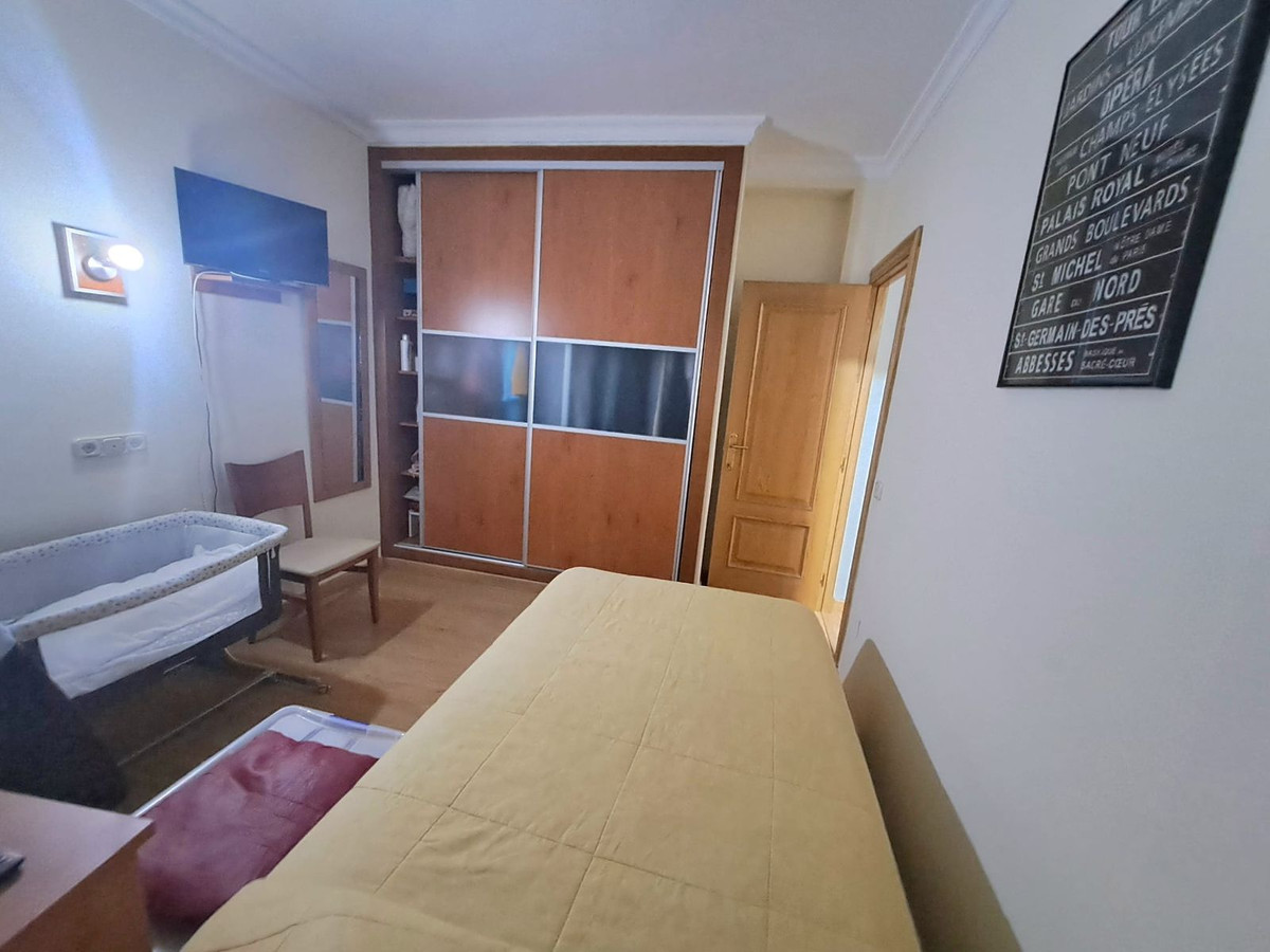 4 Bed Apartment for sale in Fuengirola Costa Del Sol, Málaga, Spain