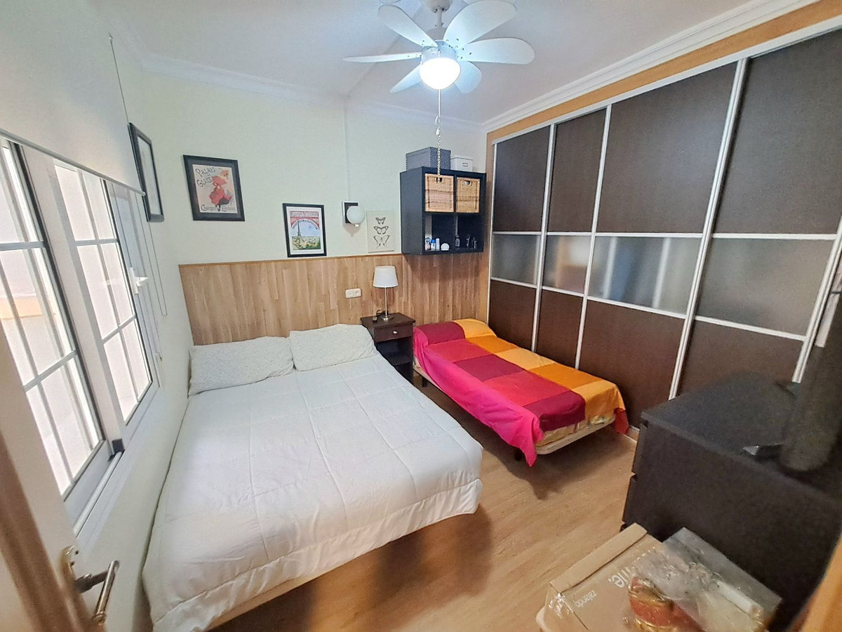 4 Bed Apartment for sale in Fuengirola Costa Del Sol, Málaga, Spain