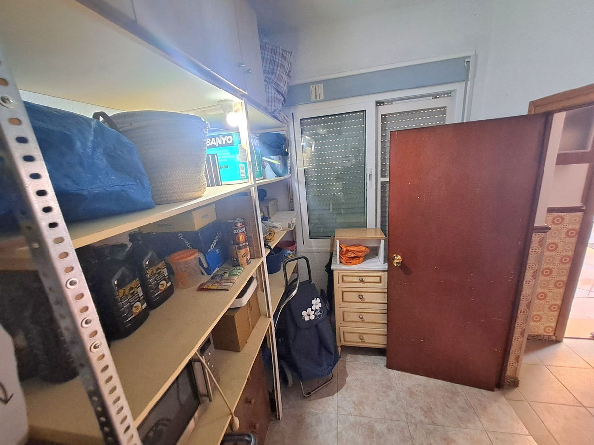 4 Bed Apartment for sale in Fuengirola Costa Del Sol, Málaga, Spain