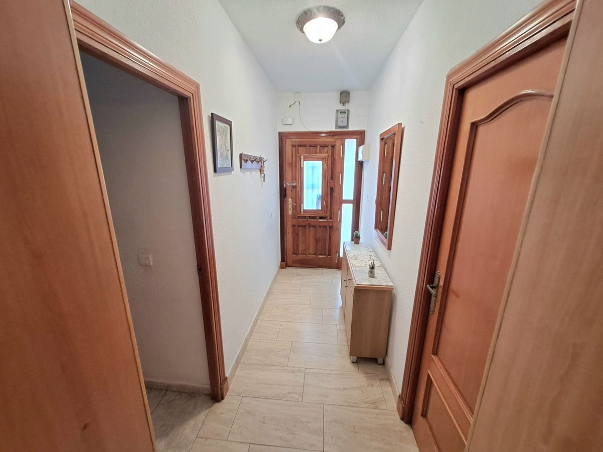 4 Bed Apartment for sale in Fuengirola Costa Del Sol, Málaga, Spain