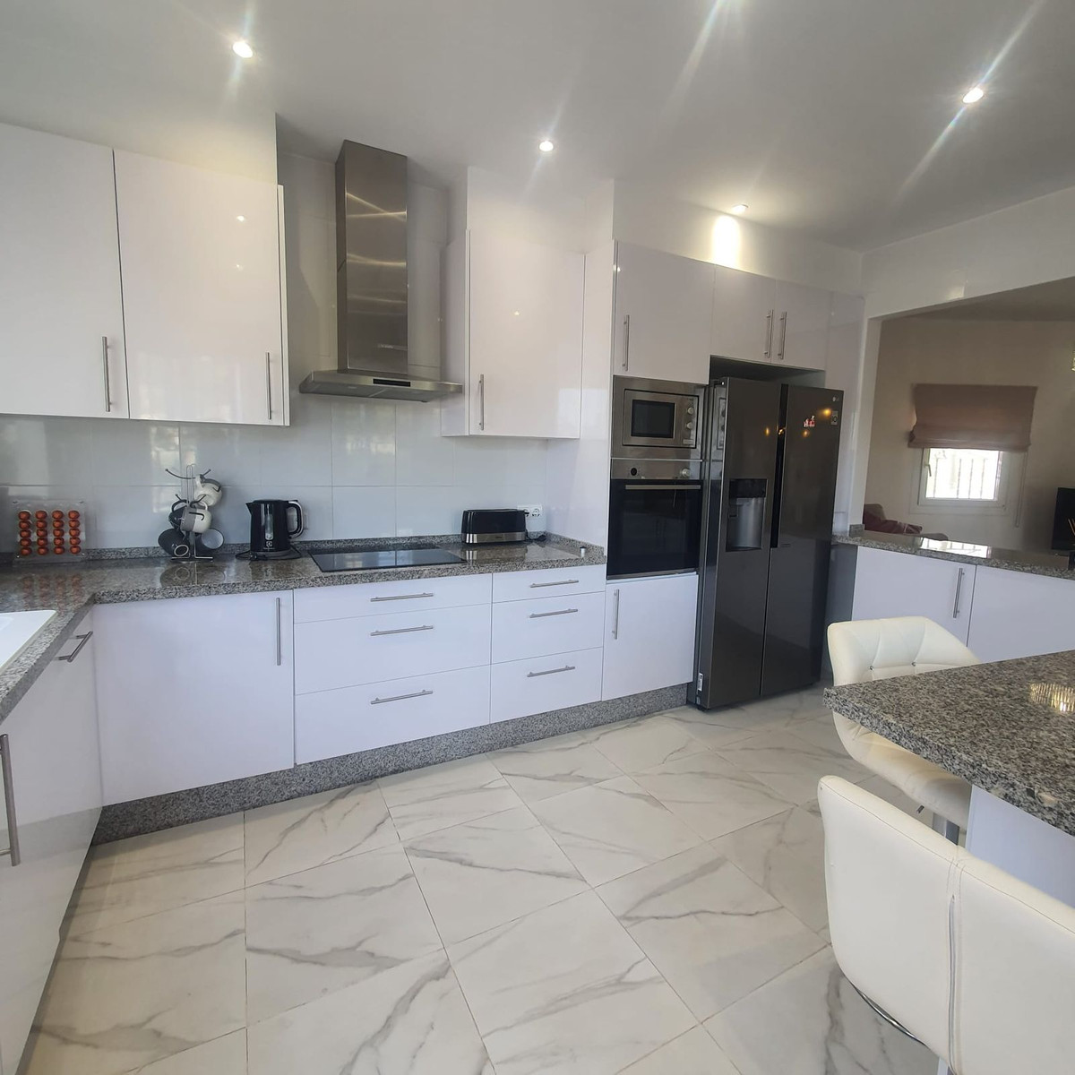 6 Bed Townhouse for sale in El Faro Costa Del Sol, Málaga, Spain