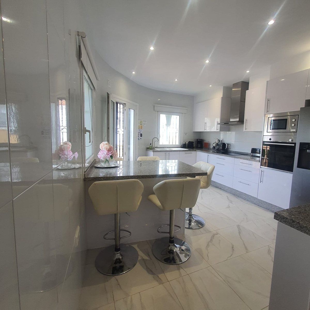 6 Bed Townhouse for sale in El Faro Costa Del Sol, Málaga, Spain